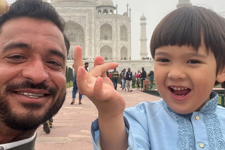 Jaipur: to Taj Mahal & Agra Fort Tour with 5-Star Lunch Trip From Jaipur:- Car+ Guide