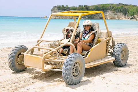 Buggy em Punta Cana, Caverna do Rio, Praia de MacauBuggy em Punta Cana, River Cave, Praia de Macau