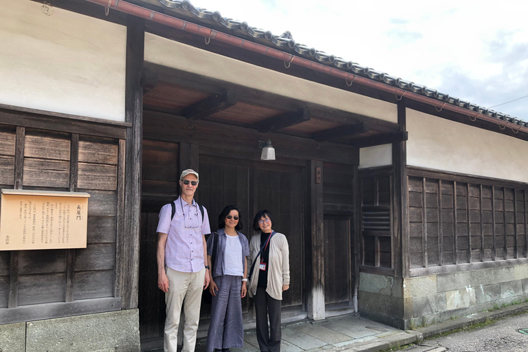 Kanazawa: 6-Hour Private Guided Tour & Kimono Experience