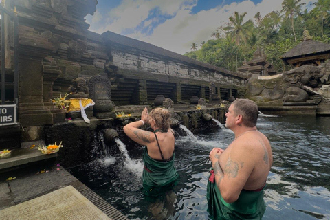 Tirta Empul: Purification Ritual and Temple Tour Basic Package: Purification Ritual and Temple Tour
