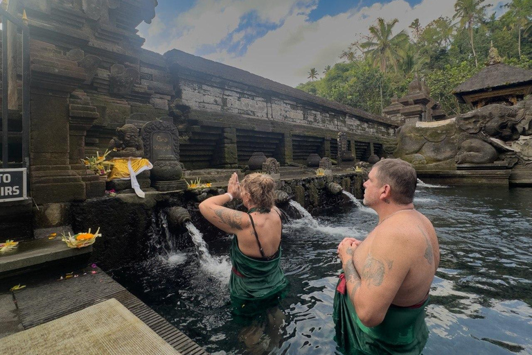 Tirta Empul: Purification Ritual and Temple Tour Basic Package: Purification Ritual and Temple Tour
