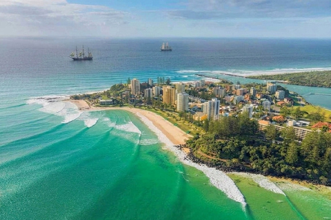 From Brisbane: Private Gold Coast Tour with Meal and Skywalk