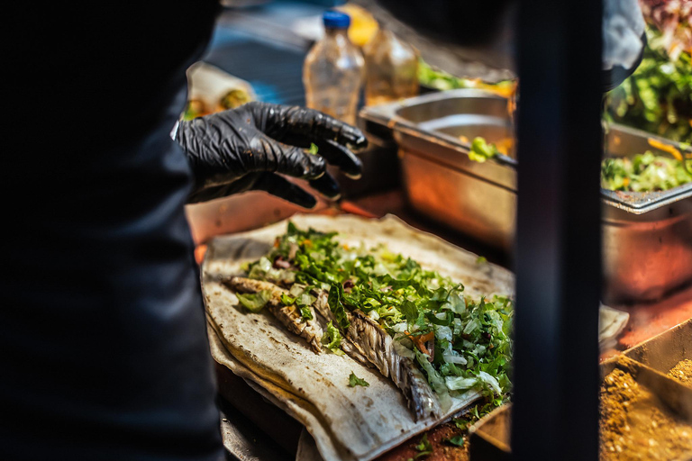 Istanbul: Baklava Backstreets Food Tour with 12+ Tastings