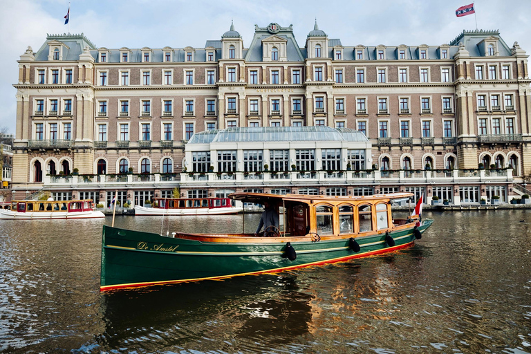 Amsterdam: Luxury Canal Cruise with Drinks and live Guide