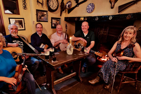 Belfast: Crosskeys Inn Irish Music and BBQ Night
