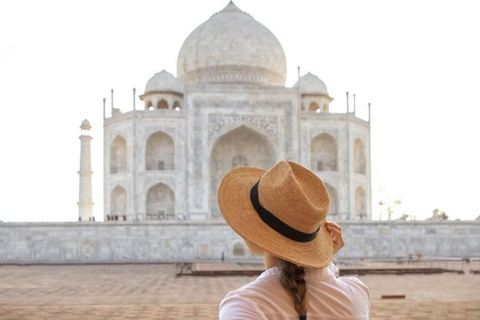 Taj Mahal sin colas y tour de la ciudad de Agra – Especial para parejasTour de la ciudad de Agra y el Taj Mahal con opción de guía