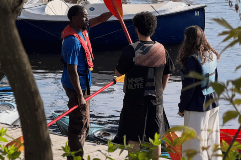 Montreal: Rabaska Canoe & Canal Discovery Tour