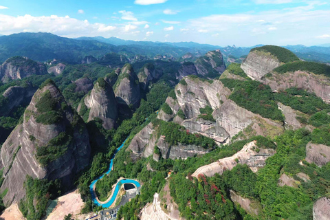 من غويلين: جولة قمم دانشيا ومسارات قبائل قوانغشي-هونان