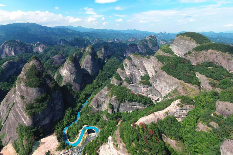 من غويلين: جولة قمم دانشيا ومسارات قبائل قوانغشي-هونان