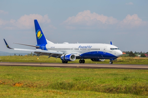 Kigali Luchthaven Express: Vlotte transfers, warme gastvrijheid.