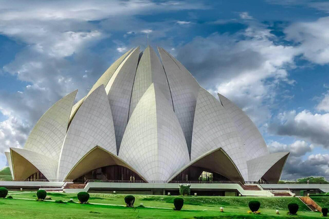 6-Day Golden Triangle Tour with Pushkar & Udaipur 6-Day Private Tour with 5*Hotels