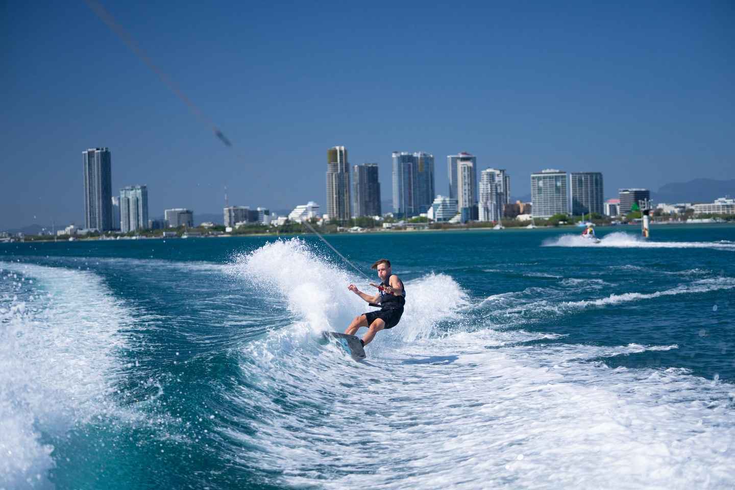 Gold Coast: Solo Wakeboarding or Wake Surfing Session - Gold Coast: Solo Wakeboarding or Wake Surfing Session