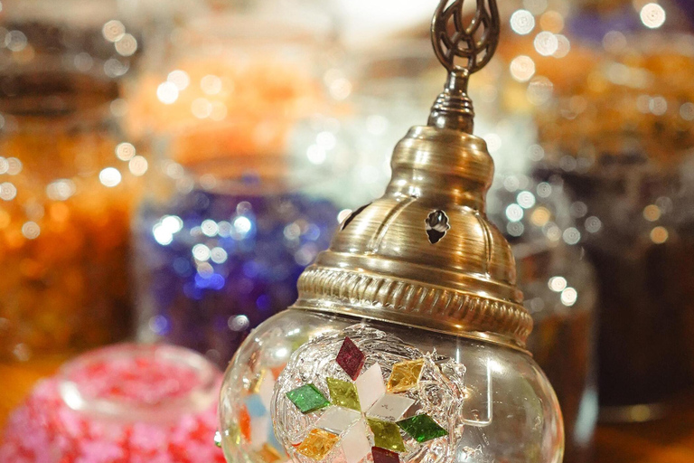 伊斯坦布尔：土耳其马赛克灯工作坊与博斯普鲁斯海峡美景伊斯坦布尔：土耳其马赛克灯具工坊（含博斯普鲁斯海峡景观）