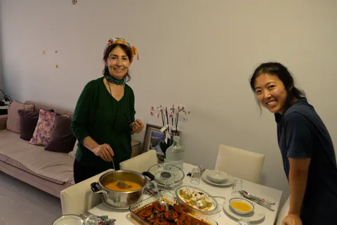Aprende a cozinha turca com uma mãe local