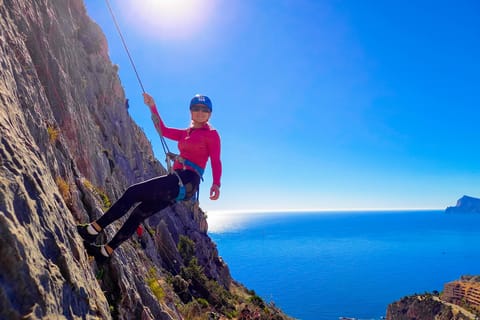 Alicante: Introduction to climbing in Calpe for adults and children - Pet-friendly
