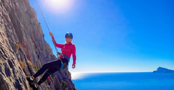 Alicante: Introduction to climbing in Calpe for adults and children - Pet-friendly