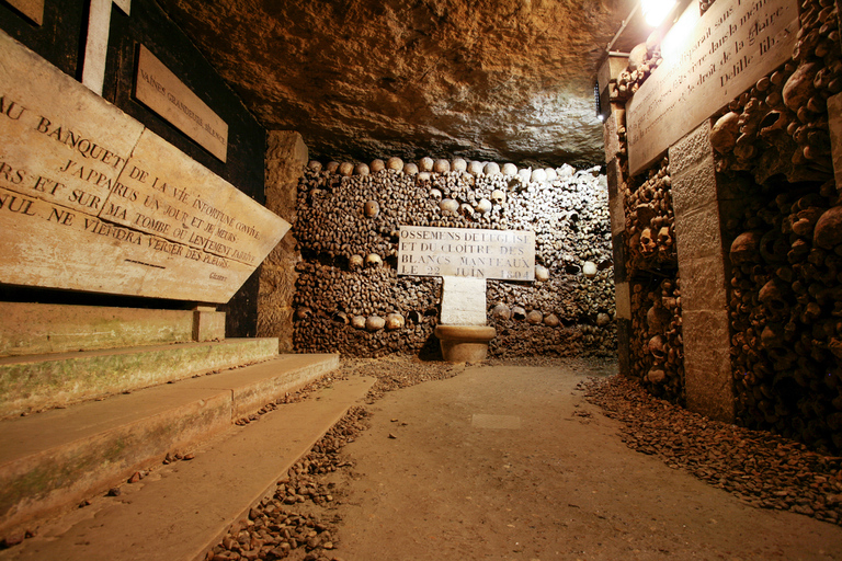 Paris Catacombs Guided Tour:Skip-the-Line & Restricted Areas Small Group Tour