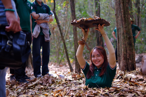 Cu Chi Tunnels Privat tur från Ho Chi Minh CIty med bil