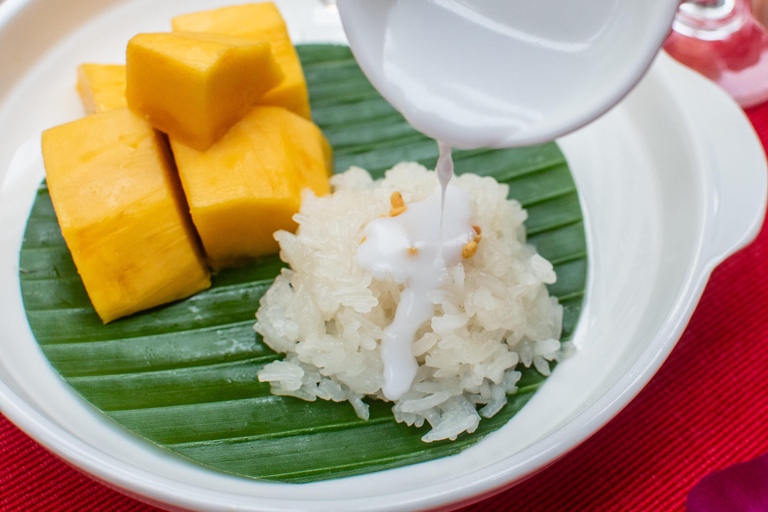 Bangkok : visite en bus à impériale avec repas Michelin et 20 sites emblématiquesMenu halal (déjeuner, dîner, soirée)