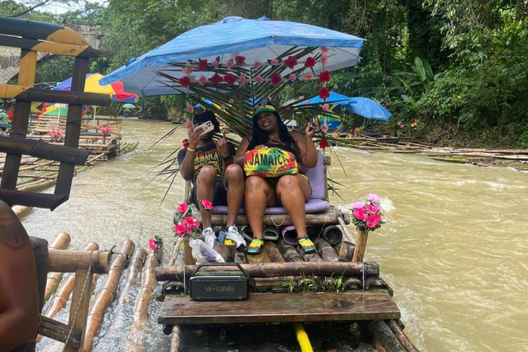 Montego Bay: Prive raften op de bamboe rivier en voetmassage