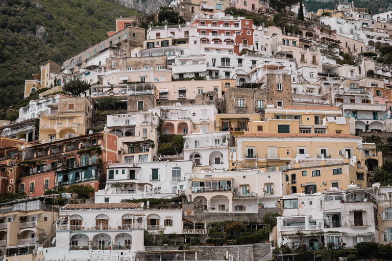 De Naples : Excursion guidée d'une journée sur la côte amalfitaine, Nerano Positano