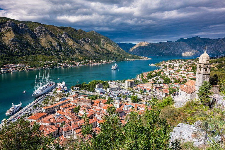 Visite privée Kotor-Perast-Budva-KotorVisite privée Kotor-Perast-Dame du Rocher-Budva-Kotor