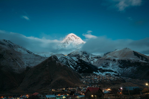 De Tbilissi à Kazbegi : Voyage dans les hauts plateaux géorgiens