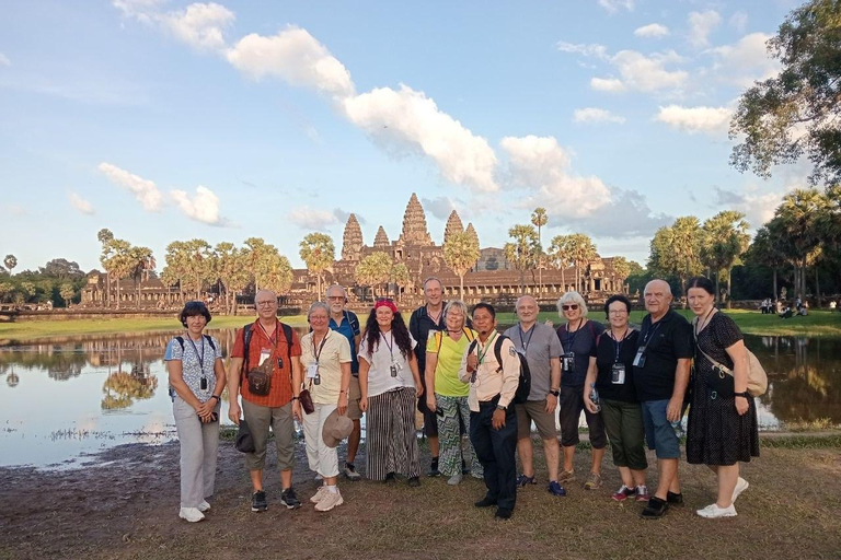 Siem Reap: Angkor Wat, Ta Prohm & Bayon Temple Full-Day Tour in German Angkor Wat, Ta Prohm & Bayon Temple Full-Day Tour in German by Car