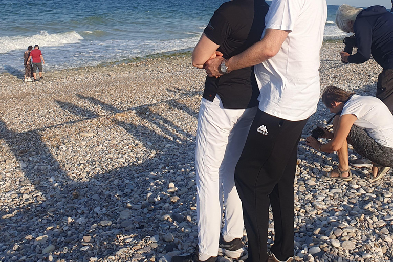 Muscat: InterContinental Beach Relax Tour with Snacks