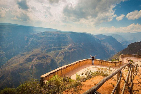 Chachapoyas: Entrance to Karajía and Utcubamba