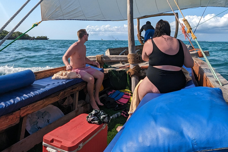 Zanzíbar: Safari Azul de un día con snorkel y barbacoa