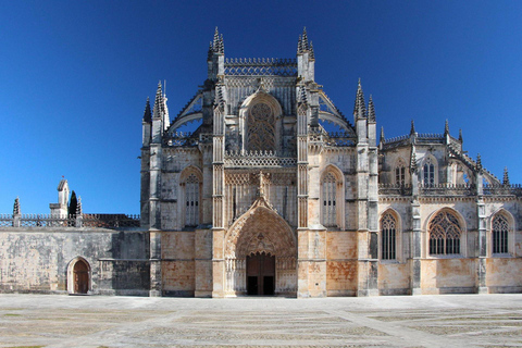 Lisbon: Fátima, Nazaré, Óbidos & Batalha Full Day Lisbon: Fátima, Nazare, Óbidos & Batalha - Private