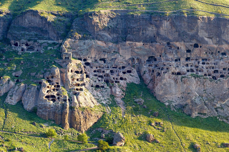 Schatten van Georgië: Borjomi, Rabat&#039;s &amp; VardziaWinteroptie