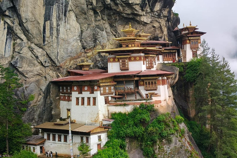 7-Days in Bhutan with River Rafting, Farm Lunch & Stone Bath