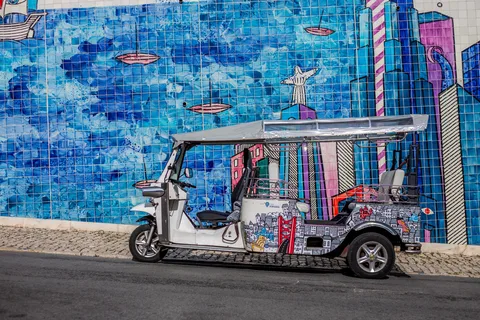 Lissabon: 2h Alt-Lissabon Tuk Tuk Tour
