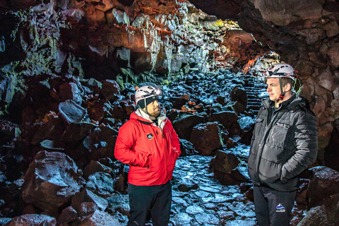 De Reykjavík : visite d'une grotte de lave en petit groupeDepuis Reykjavík : demi-journée dans la grotte de Leidarendi