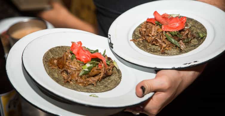 Mexico City: Tacos & Mezcal Night Food Tour photo 12