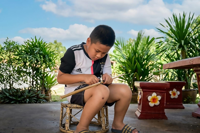 Khaen Lao Class for Beginners & COPE Visitor Center Tour Khaen Lao Class for Beginners only