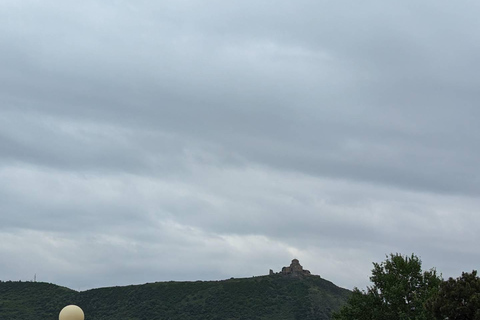 Da Tbilisi: Tour guidato di Mtskheta e del monastero di Jvari