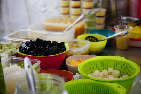 Hanoi: Old Quarter Street Food Tour with 12+ Tastings Small group tour with meeting point and spa experience