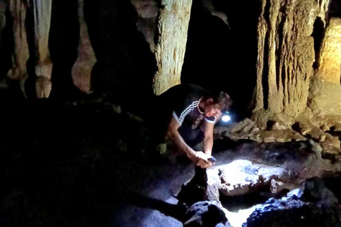 Khao Sok: Overnight Raft House Cheow Lan Lake & Coral Cave Option 1: Join Trip Raft House with Fan & *Shared Bathroom