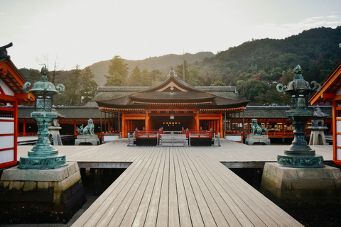 Hiroshima: Peace Park, Miyajima & Floating Torii Tour Private Tour