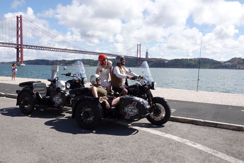 Lissabon: zijspantour met privémotor (1u30)RTL Best Of Lisbon 1H30 Bezoek privé en Moto Sidecar