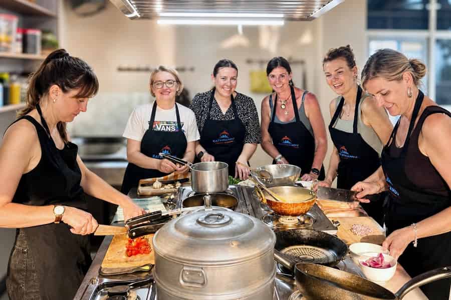 Kathmandu: Von Frauen geleiteter nepalesischer Koch- und Momo-Kurs. Foto: GetYourGuide