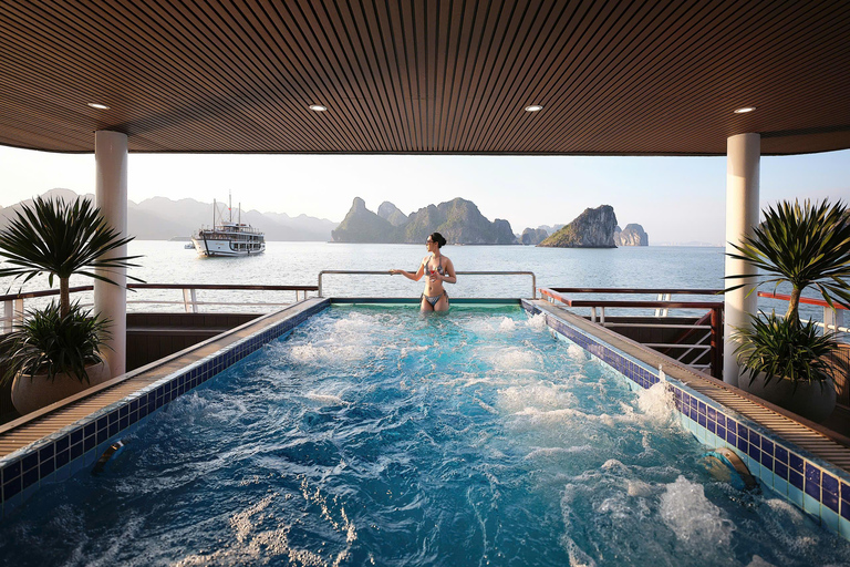 Hanoi: Halong Bay Full-Day Tour with 5-star Diamond Cruise