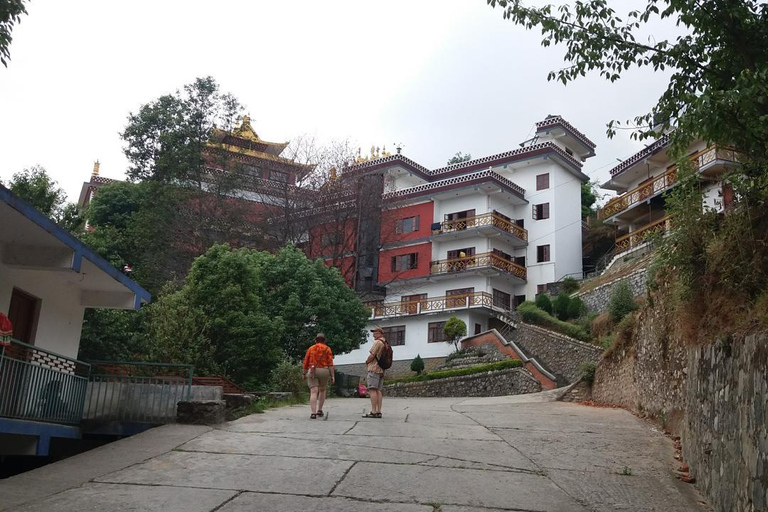 Katmandou : excursion d'une journée au village de Panauti et à Namobuddha