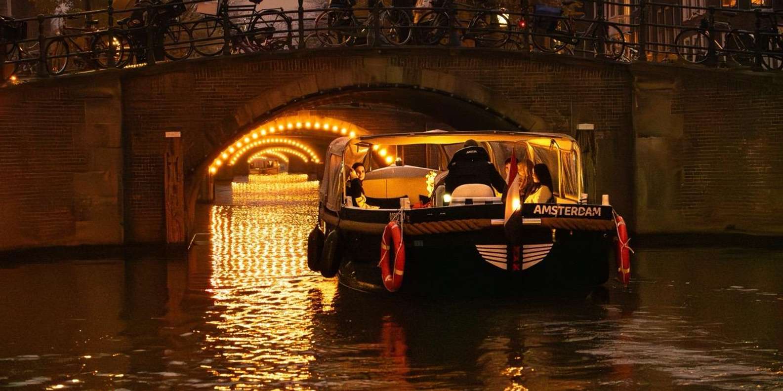 Amsterdam Evening (Sunset) Canal Cruise w/ optional drinks