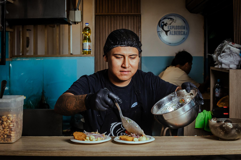 Lima: Criollo Nights Food Tour with 14+ Tastings