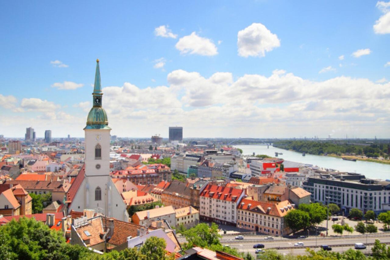 Tour privato in minivan da Vienna a Bratislava e Budapest
