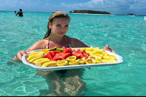 Zanzibar: Mnemba Blue Safari i spotkanie z delfinamiMnemba: delfiny i rafa – wycieczka grupowa